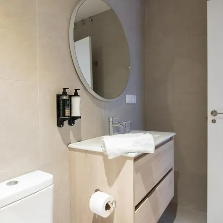 Dorm4you Arena Standar Junior Aparthotel Valencia